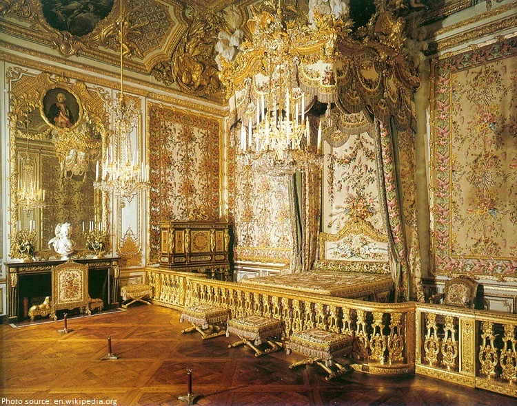 versailles queens chamber