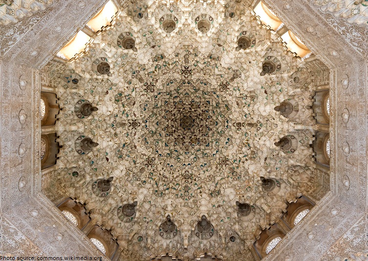 two sisters hall alhambra ceiling