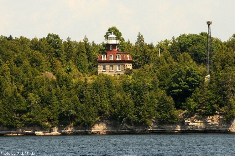 bluff point lighthouse