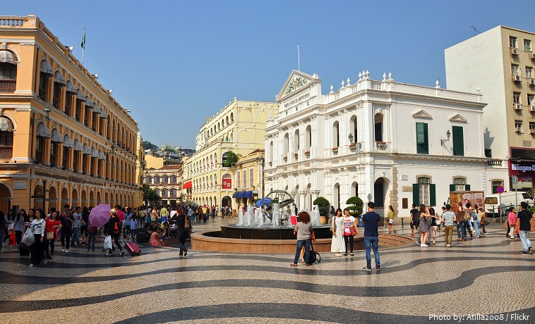 senado square