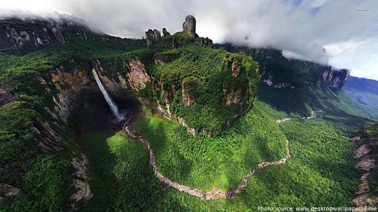 angel falls from above