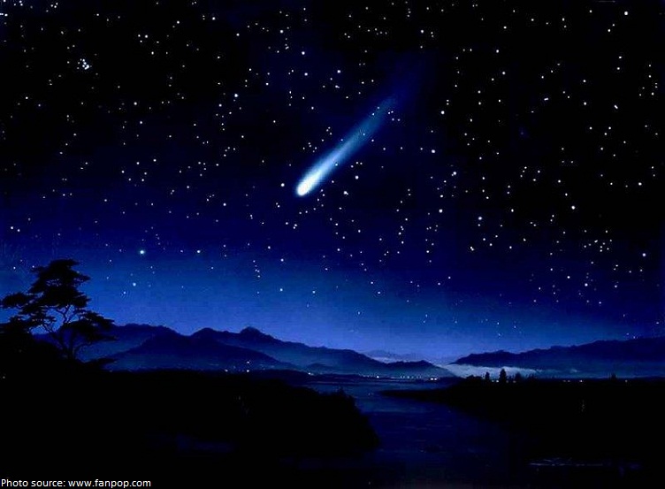 comet from earth