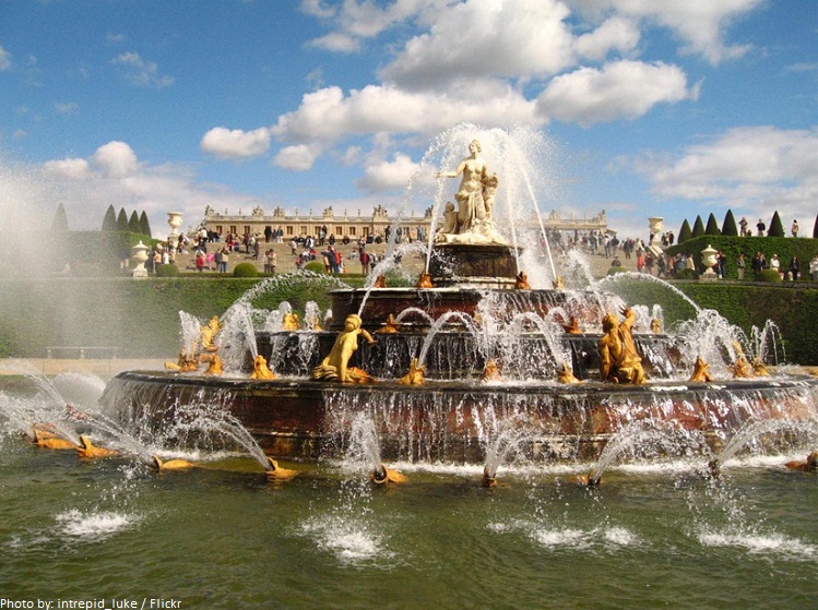 palace of versailles fountain