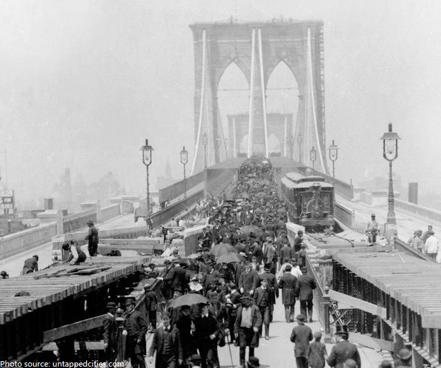 brooklyn bridge opening 1883