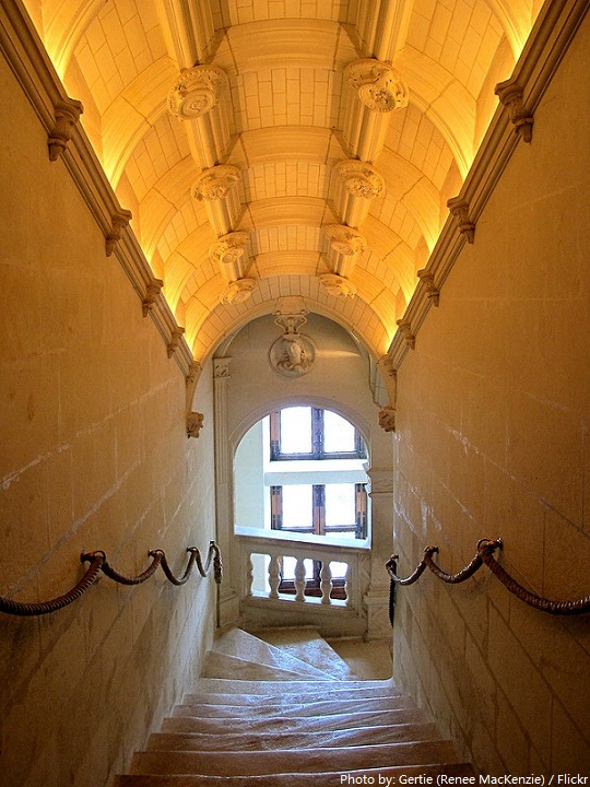 chateau de chenonceau staircase