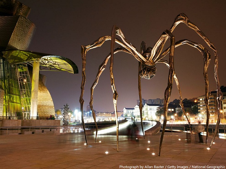 guggenheim museum bilbao spider sculpture