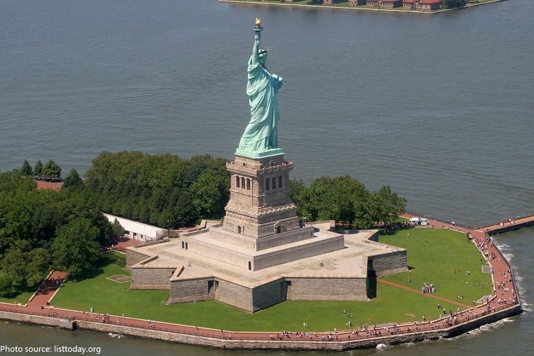 statue of liberty 2