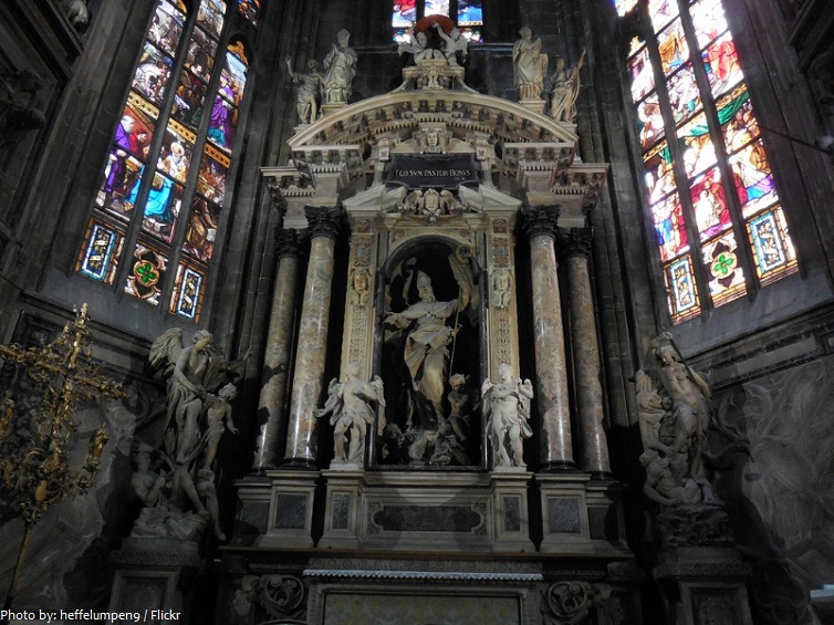 milan cathedral altar