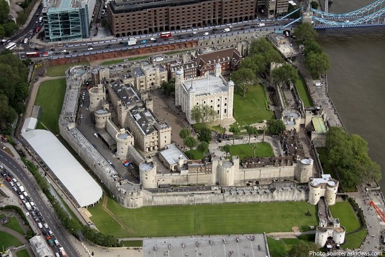 tower of london aerial