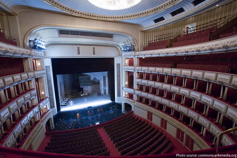vienna state opera auditorium stage
