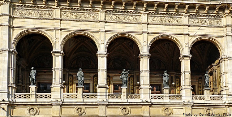 vienna state opera bronze statues